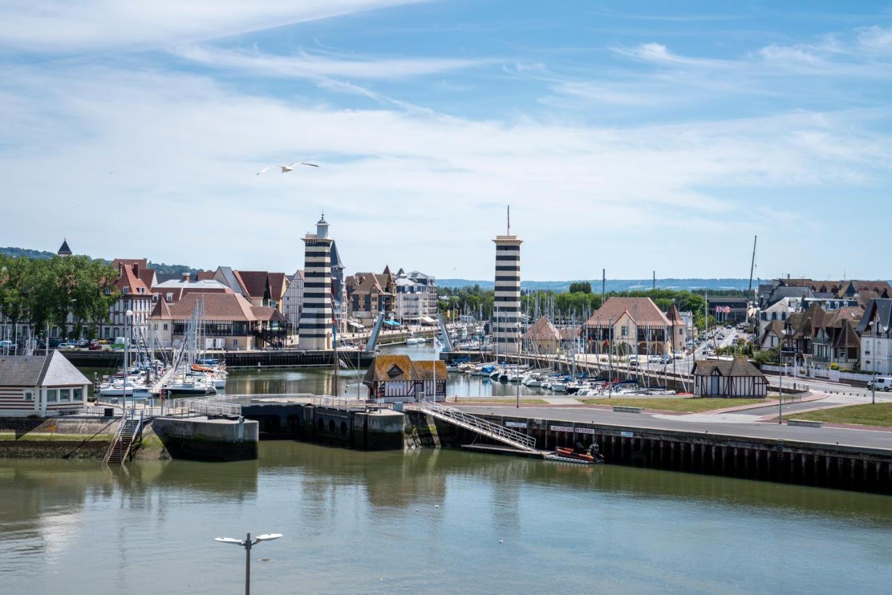 Sowell Hotels Le Beach Trouville-sur-mer Exteriör bild