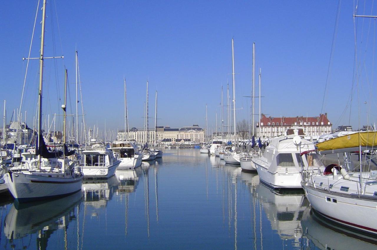 Sowell Hotels Le Beach Trouville-sur-mer Exteriör bild
